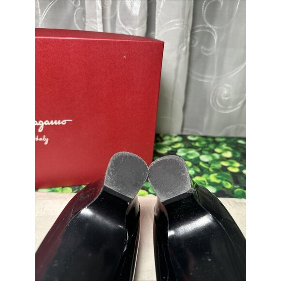 Salvatore Ferragamo Black Patent Leather Chunky Kitten Heels Pumps size 10 AA - Picture 14 of 16